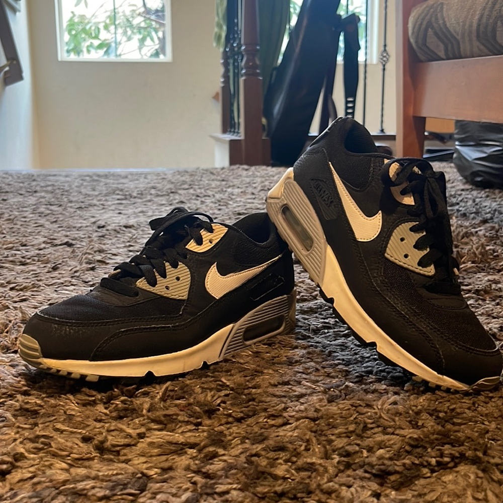 Women’s Air Max 90 Essentials